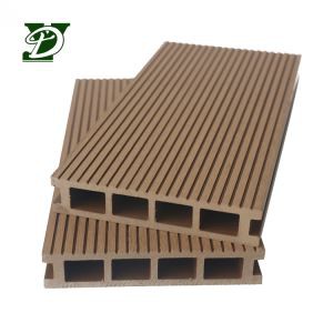 Patvarus WPC kompozicinis paklotas statybinėms dekoracijoms